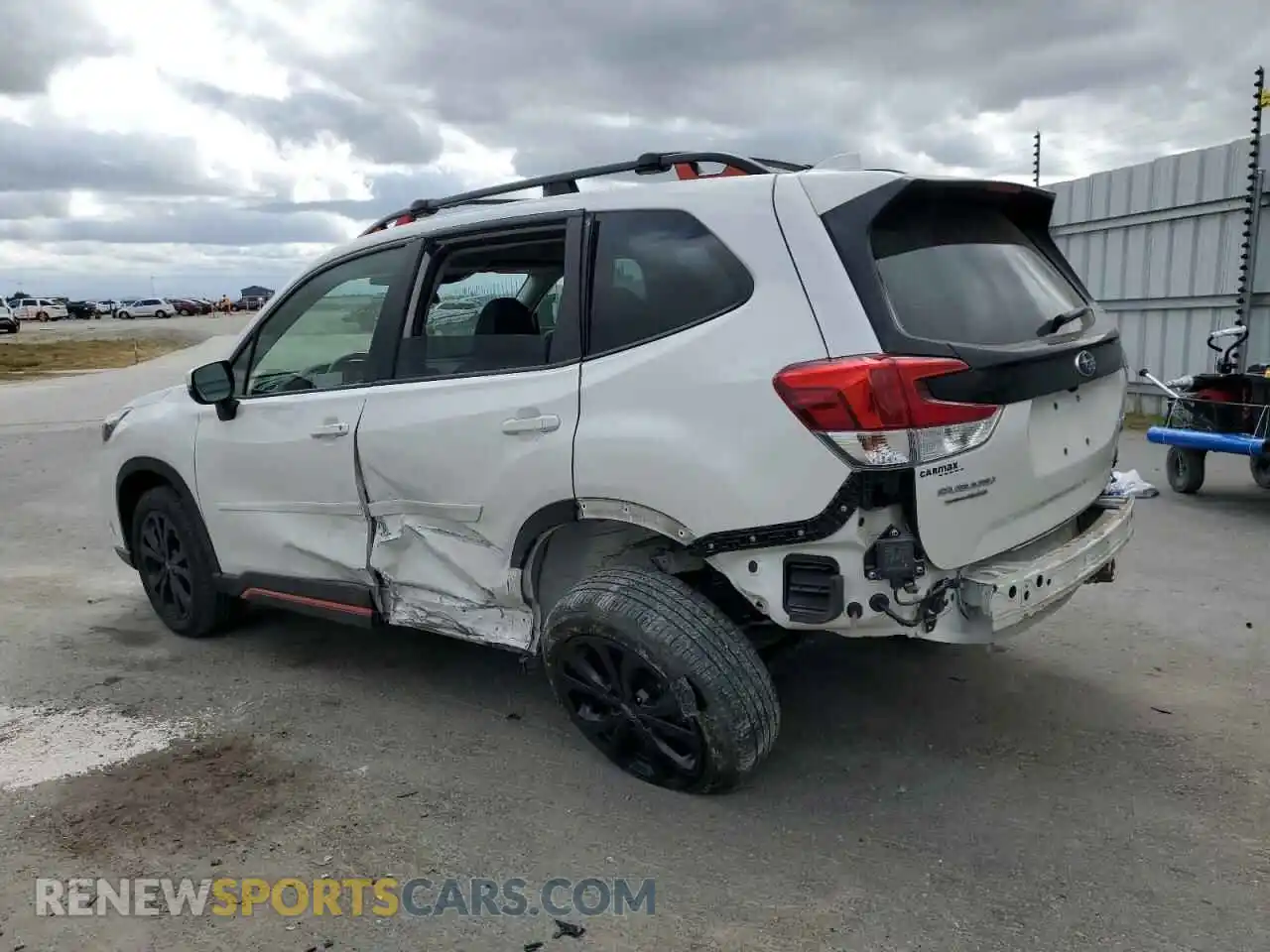 2 Photograph of a damaged car JF2SKAJC8PH423634 SUBARU FORESTER 2023