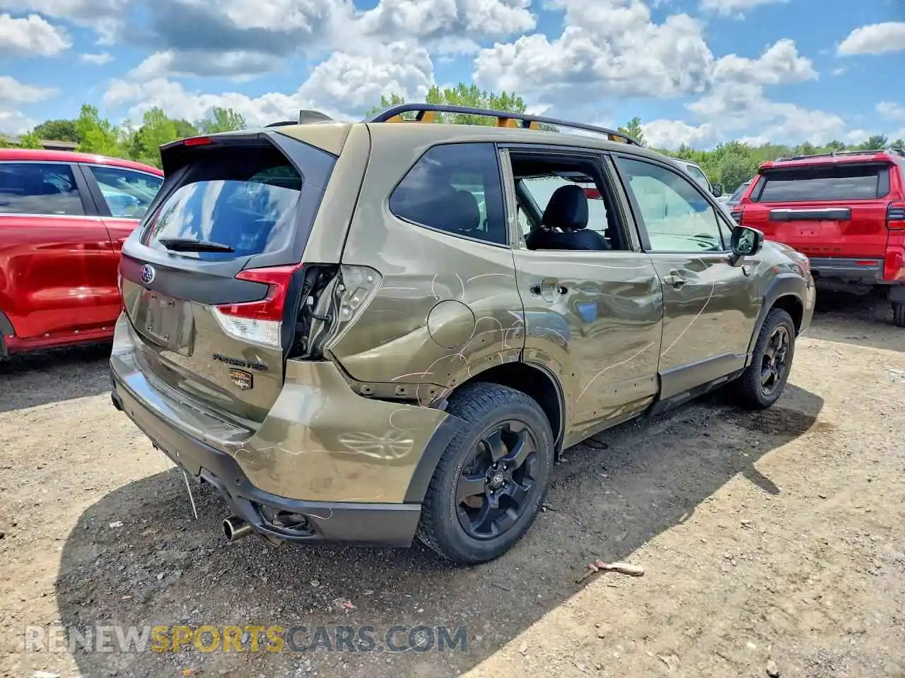 3 fotografías del automóvil dañado JF2SKAMC0PH469602 SUBARU FORESTER 2023