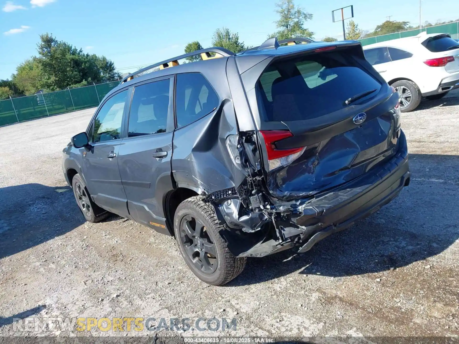 3 Photograph of a damaged car JF2SKAMC3PH439543 SUBARU FORESTER 2023