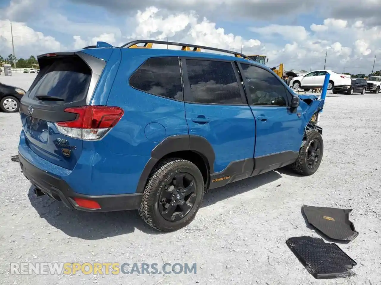 3 fotografías del automóvil dañado JF2SKAMC4PH538792 SUBARU FORESTER 2023