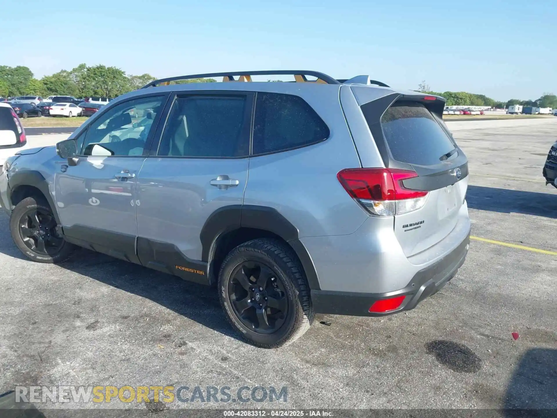 3 fotografías del automóvil dañado JF2SKAMC5PH421738 SUBARU FORESTER 2023