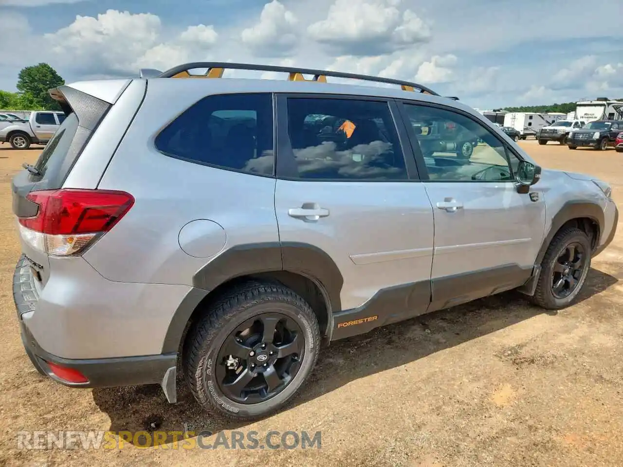 3 fotografías del automóvil dañado JF2SKAMCXPH532639 SUBARU FORESTER 2023
