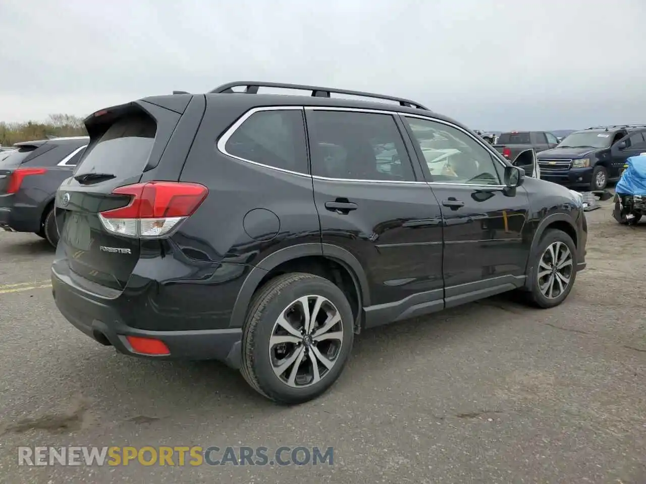 3 Фотография поврежденного автомобиля JF2SKAPC1PH462881 SUBARU FORESTER 2023