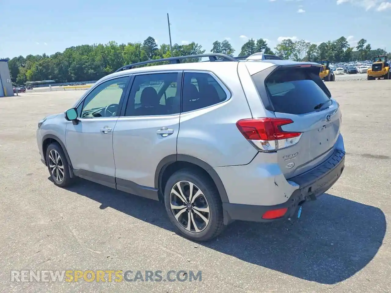 2 fotografías del automóvil dañado JF2SKAPC2PH508685 SUBARU FORESTER 2023