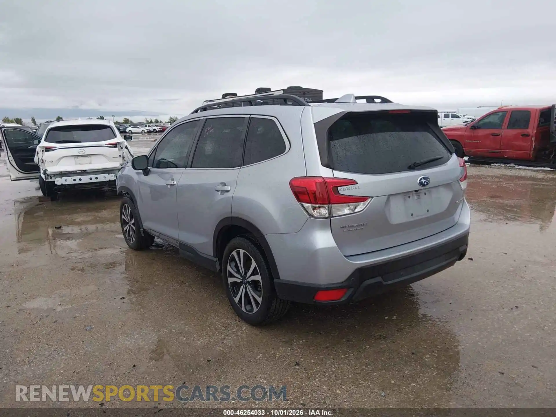 3 fotografías del automóvil dañado JF2SKAPC4PH487581 SUBARU FORESTER 2023