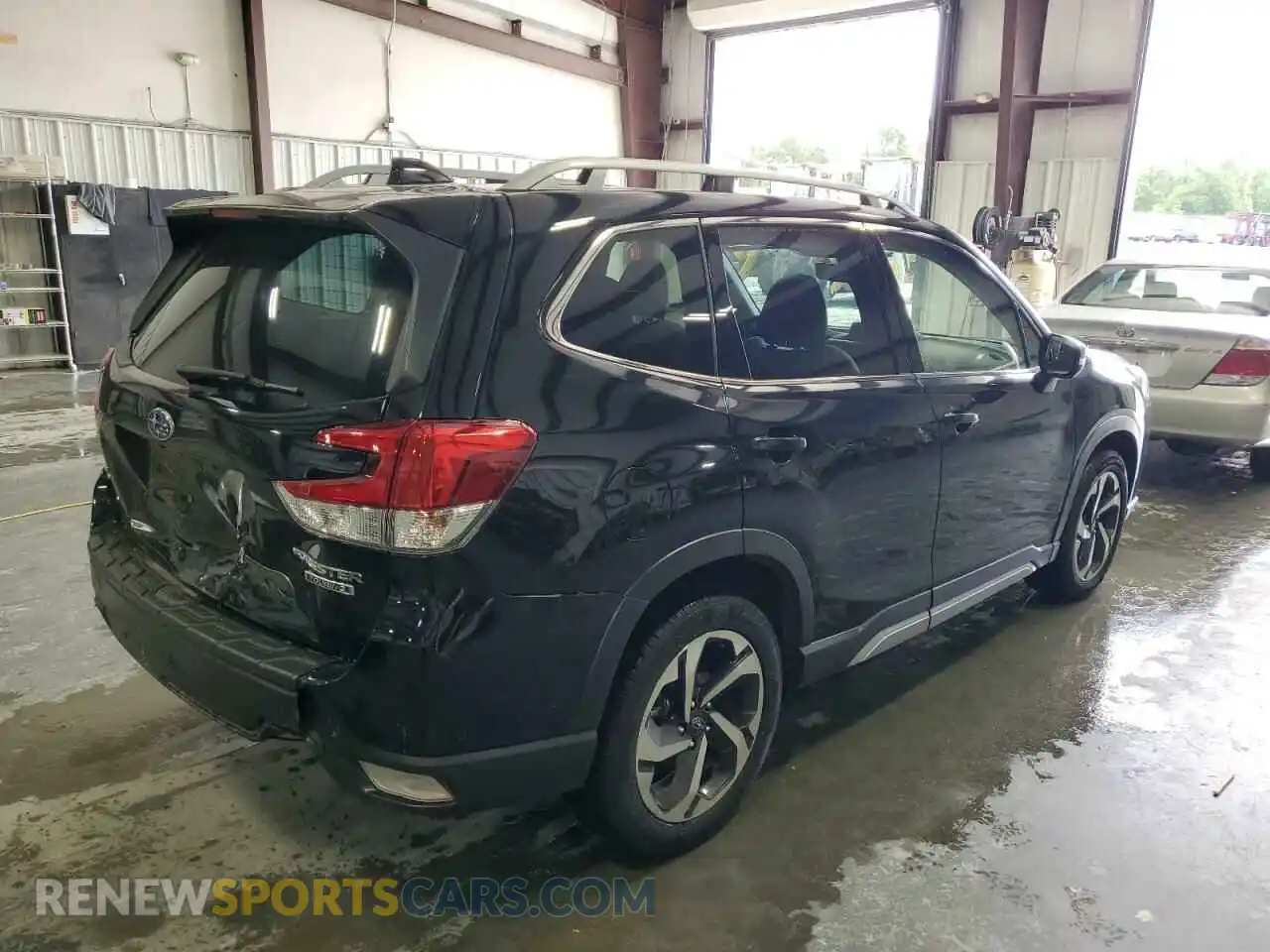 3 Фотография поврежденного автомобиля JF2SKARC1PH448072 SUBARU FORESTER 2023