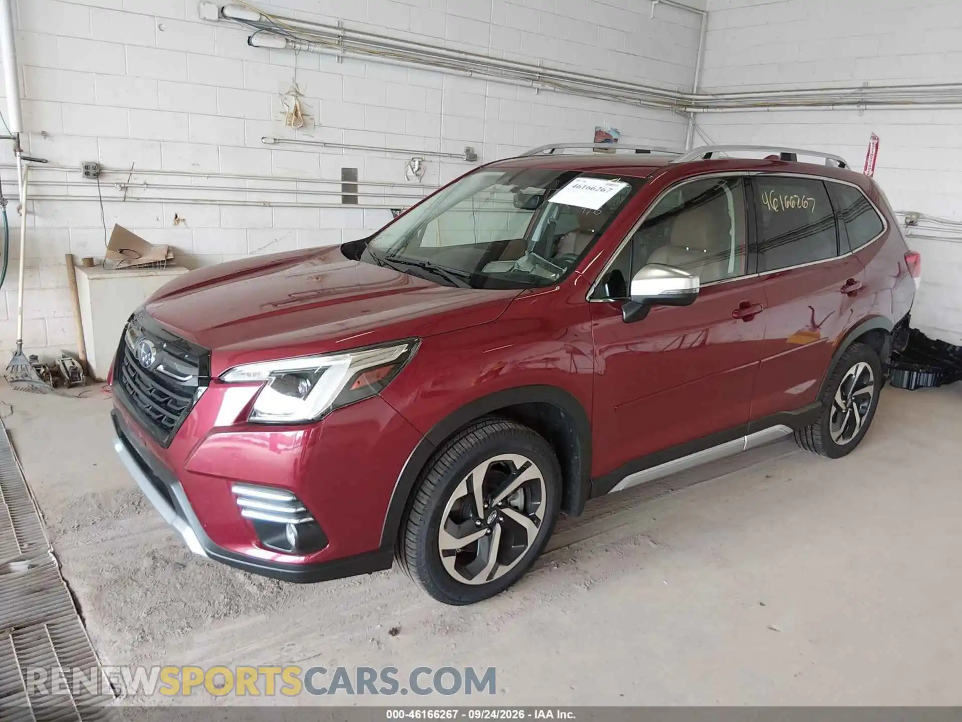 2 fotografías del automóvil dañado JF2SKARC2PH520851 SUBARU FORESTER 2023
