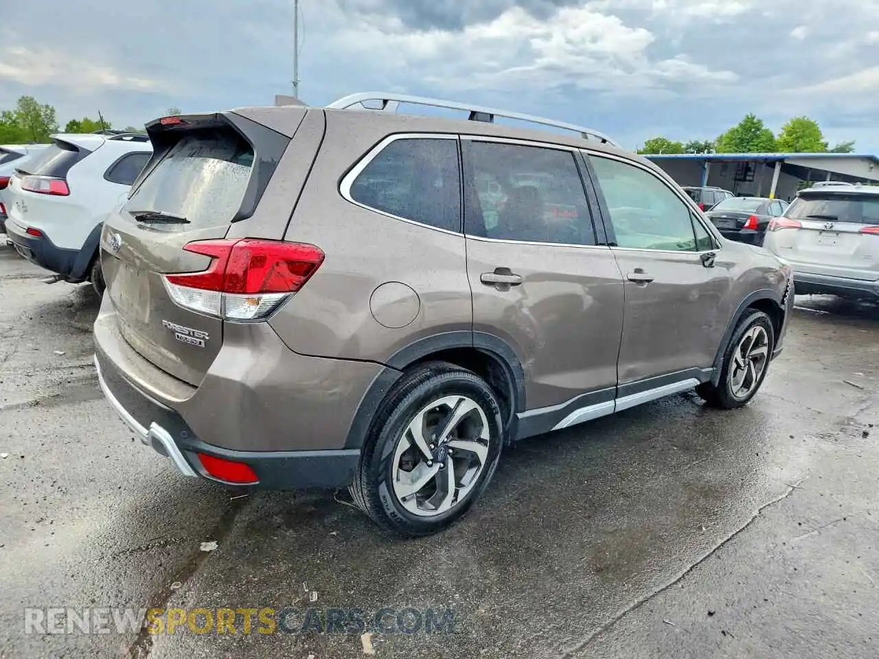 3 fotografías del automóvil dañado JF2SKARC3PH538940 SUBARU FORESTER 2023
