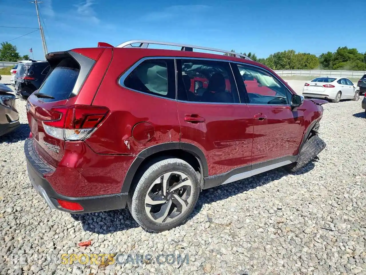 3 fotografías del automóvil dañado JF2SKARC4PH524920 SUBARU FORESTER 2023