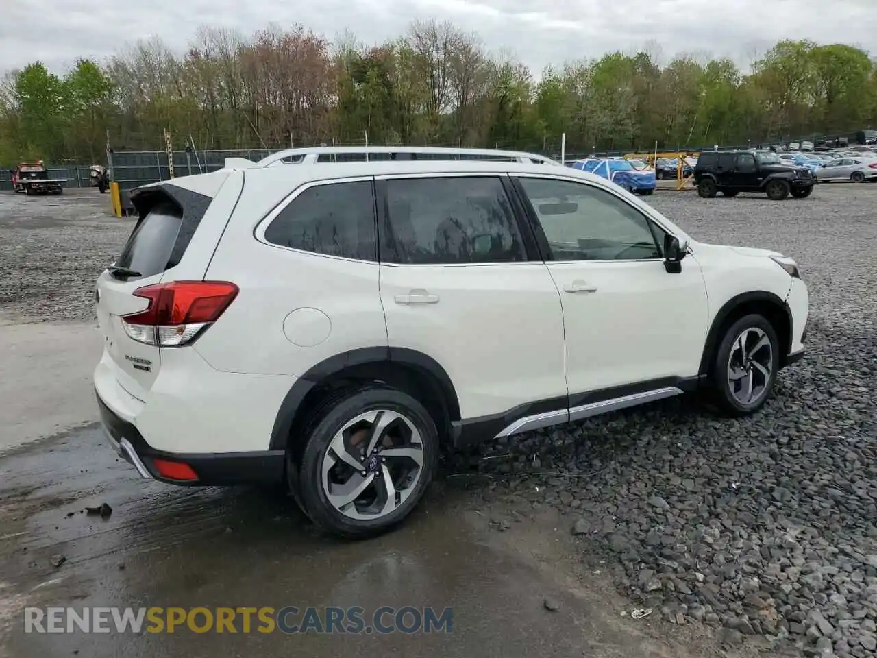 3 Photograph of a damaged car JF2SKARC7PH501860 SUBARU FORESTER 2023