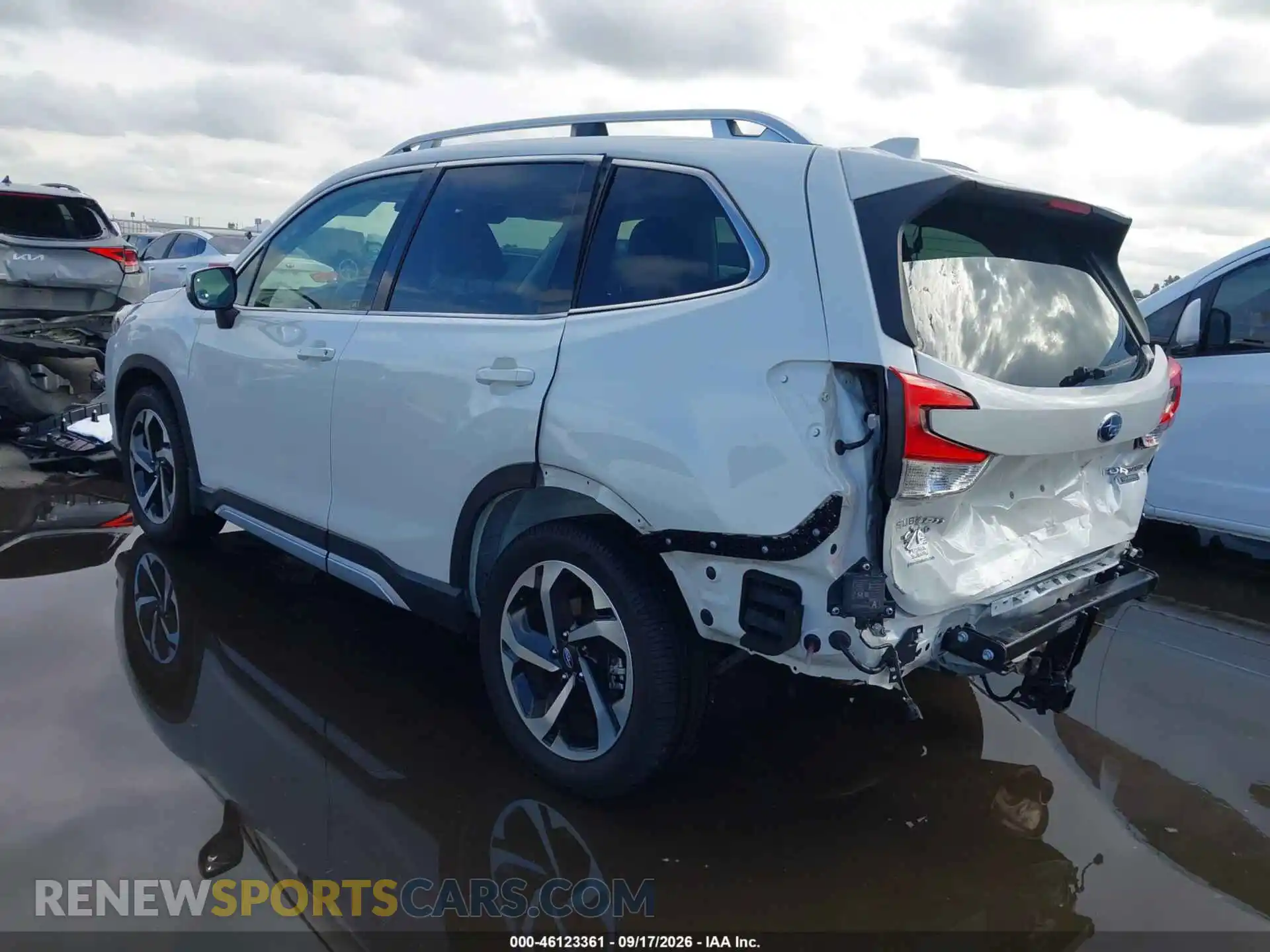 3 Photograph of a damaged car JF2SKARC7PH510543 SUBARU FORESTER 2023