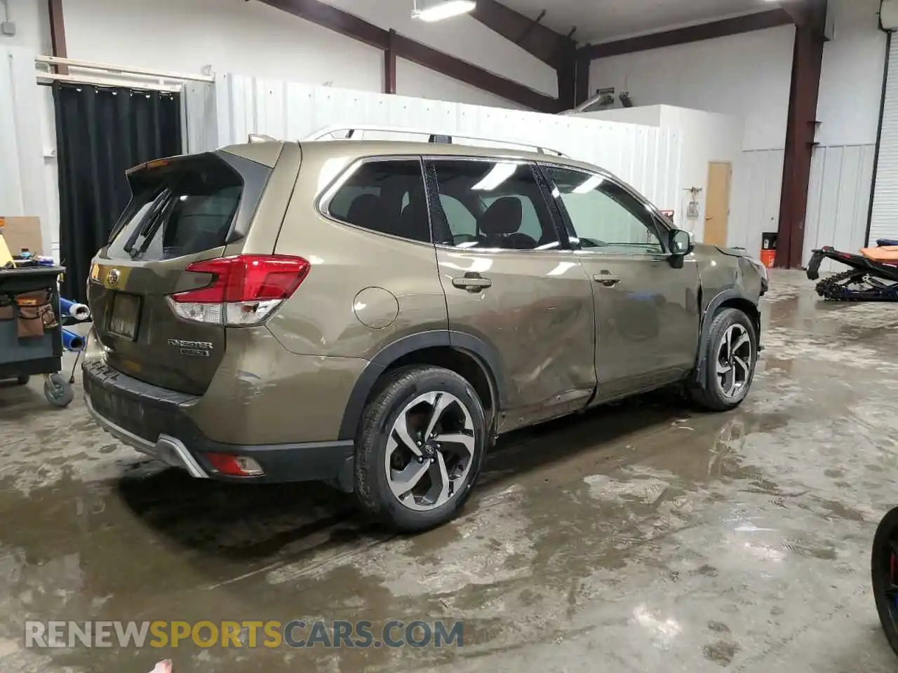 3 Фотография поврежденного автомобиля JF2SKARC8PH481151 SUBARU FORESTER 2023