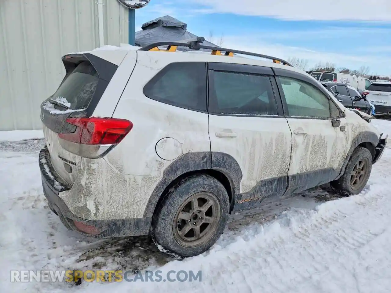 3 fotografías del automóvil dañado JF2SKELC0PH476848 SUBARU FORESTER 2023