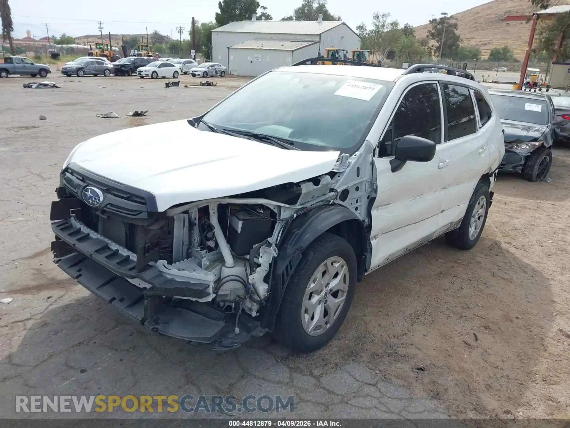 2 fotografías del automóvil dañado JF2SKABC3RH435918 SUBARU FORESTER 2024