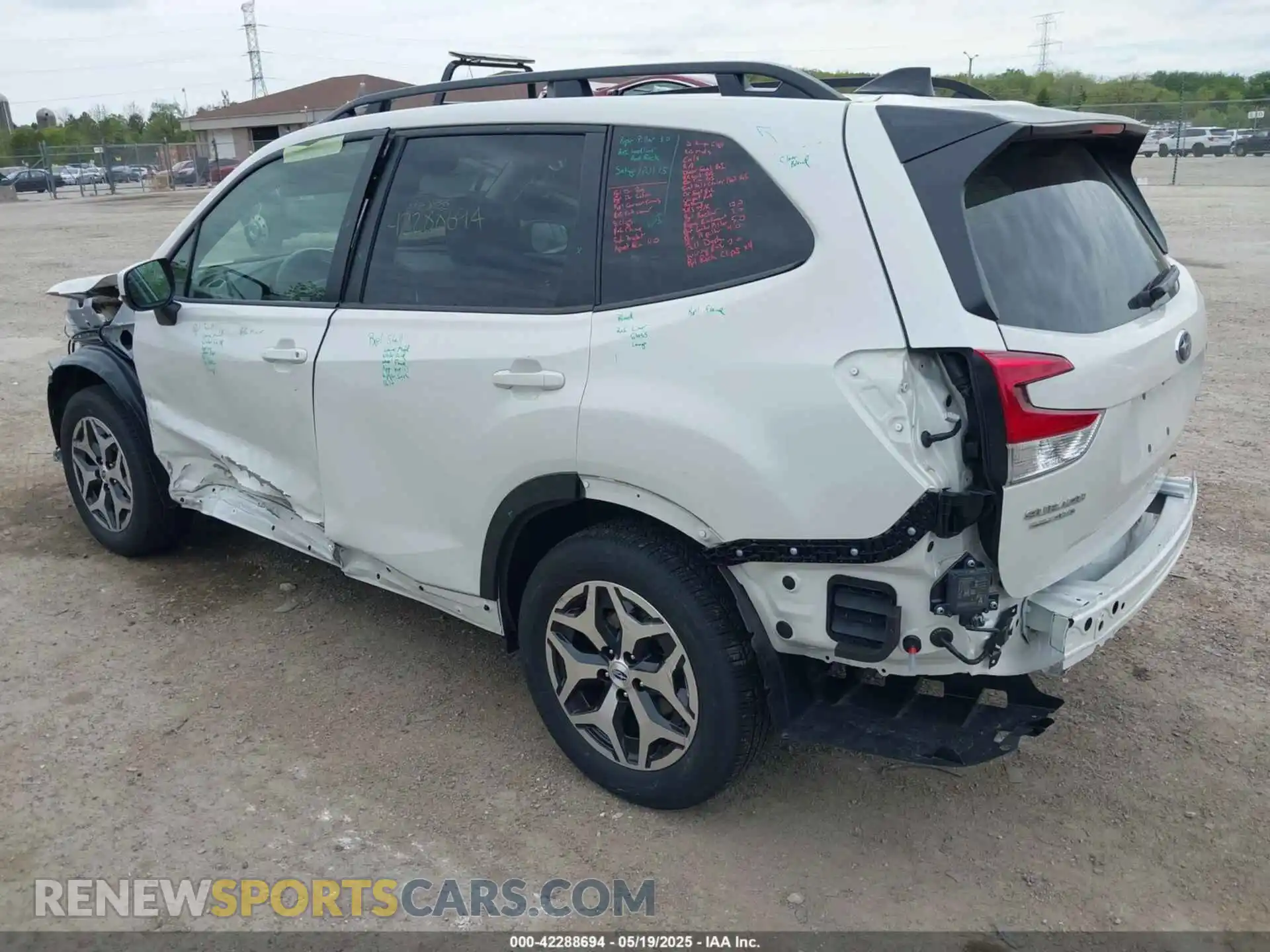 3 Photograph of a damaged car JF2SKADC1RH496259 SUBARU FORESTER 2024