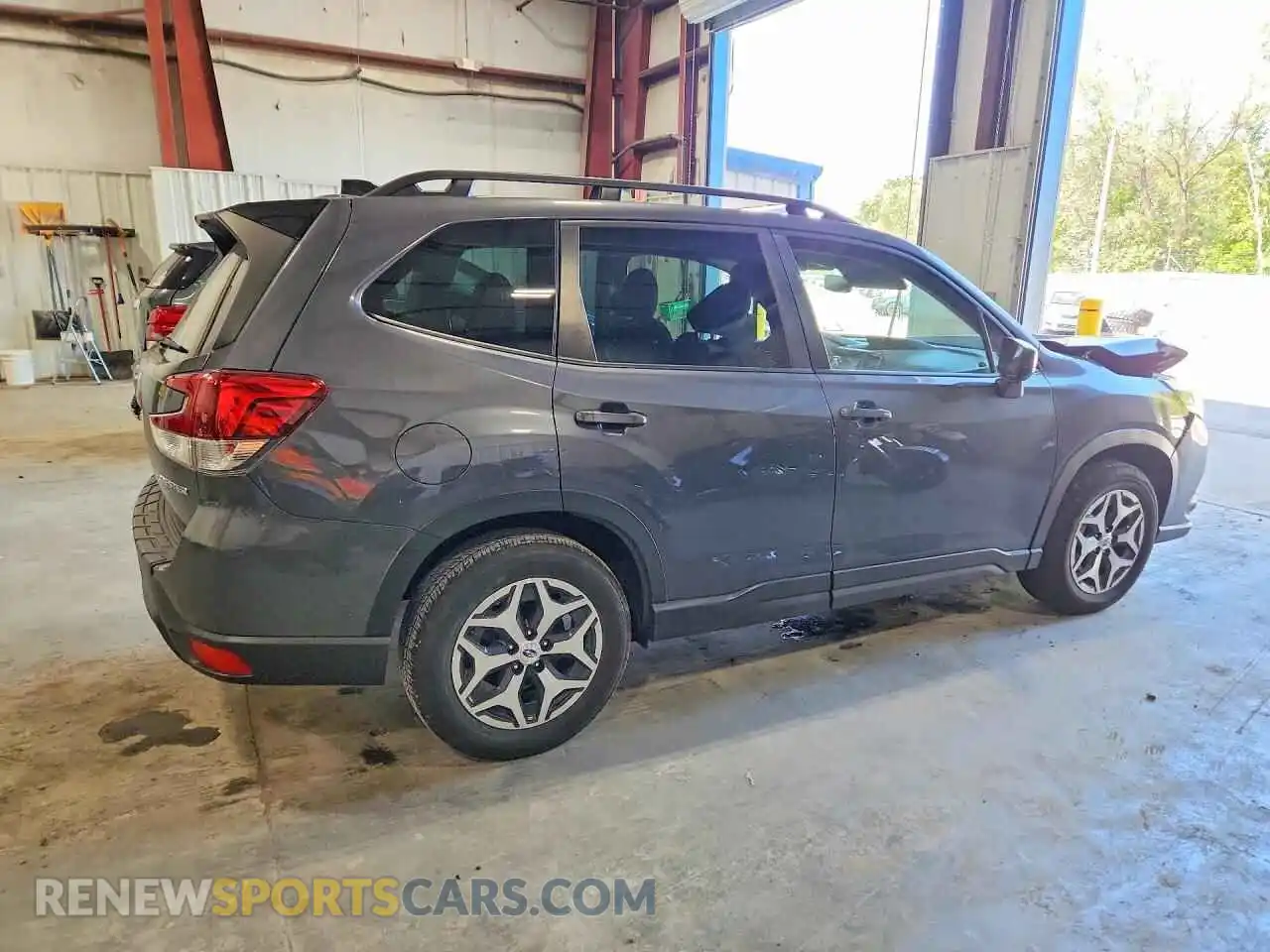 3 fotografías del automóvil dañado JF2SKADC3RH400793 SUBARU FORESTER 2024