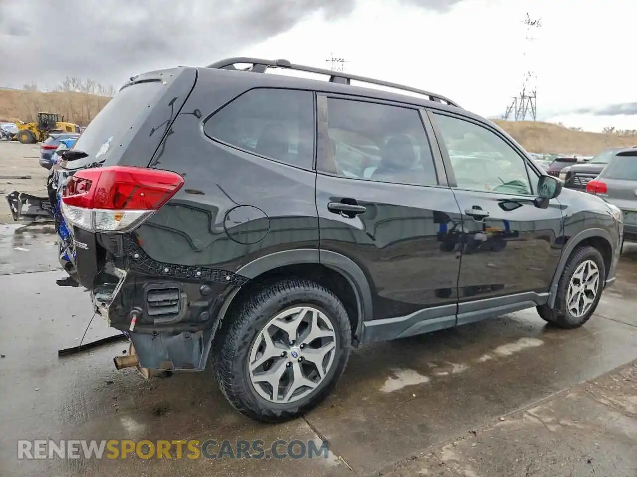 3 Photograph of a damaged car JF2SKADC3RH429307 SUBARU FORESTER 2024