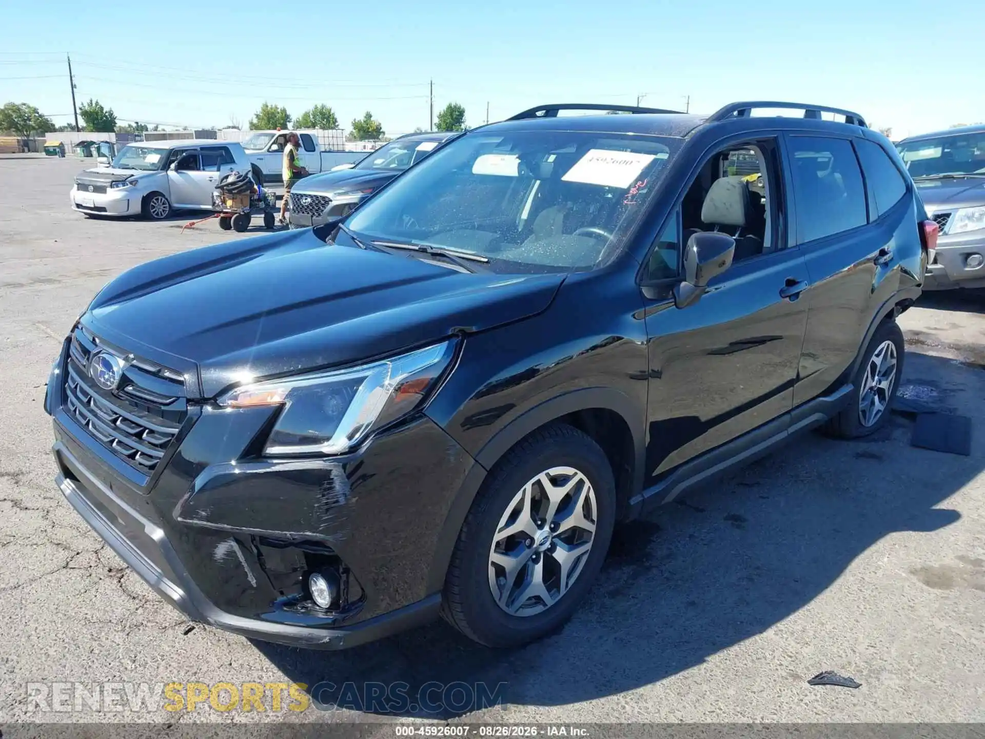 2 fotografías del automóvil dañado JF2SKADC5RH421807 SUBARU FORESTER 2024