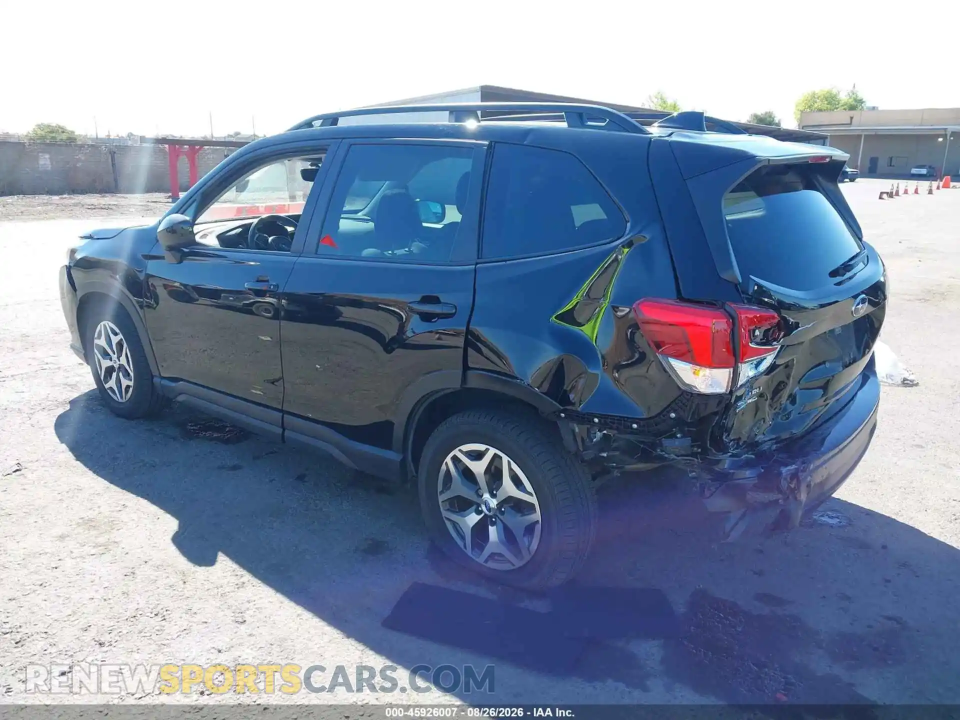 3 fotografías del automóvil dañado JF2SKADC5RH421807 SUBARU FORESTER 2024