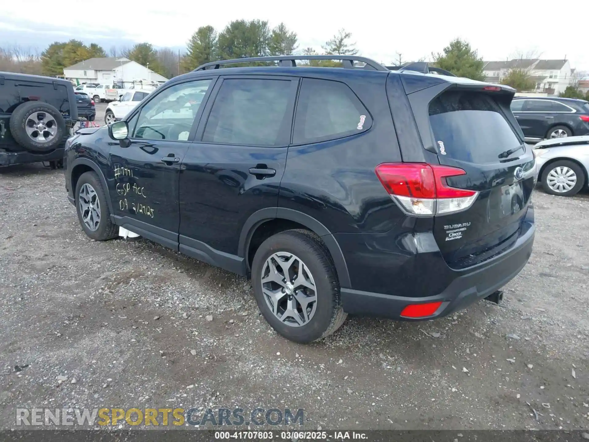 3 Photograph of a damaged car JF2SKADC8RH492337 SUBARU FORESTER 2024