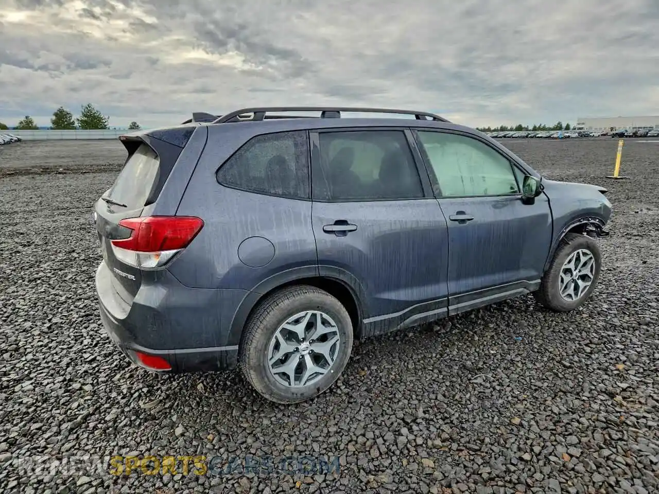 3 fotografías del automóvil dañado JF2SKADCXRH485311 SUBARU FORESTER 2024