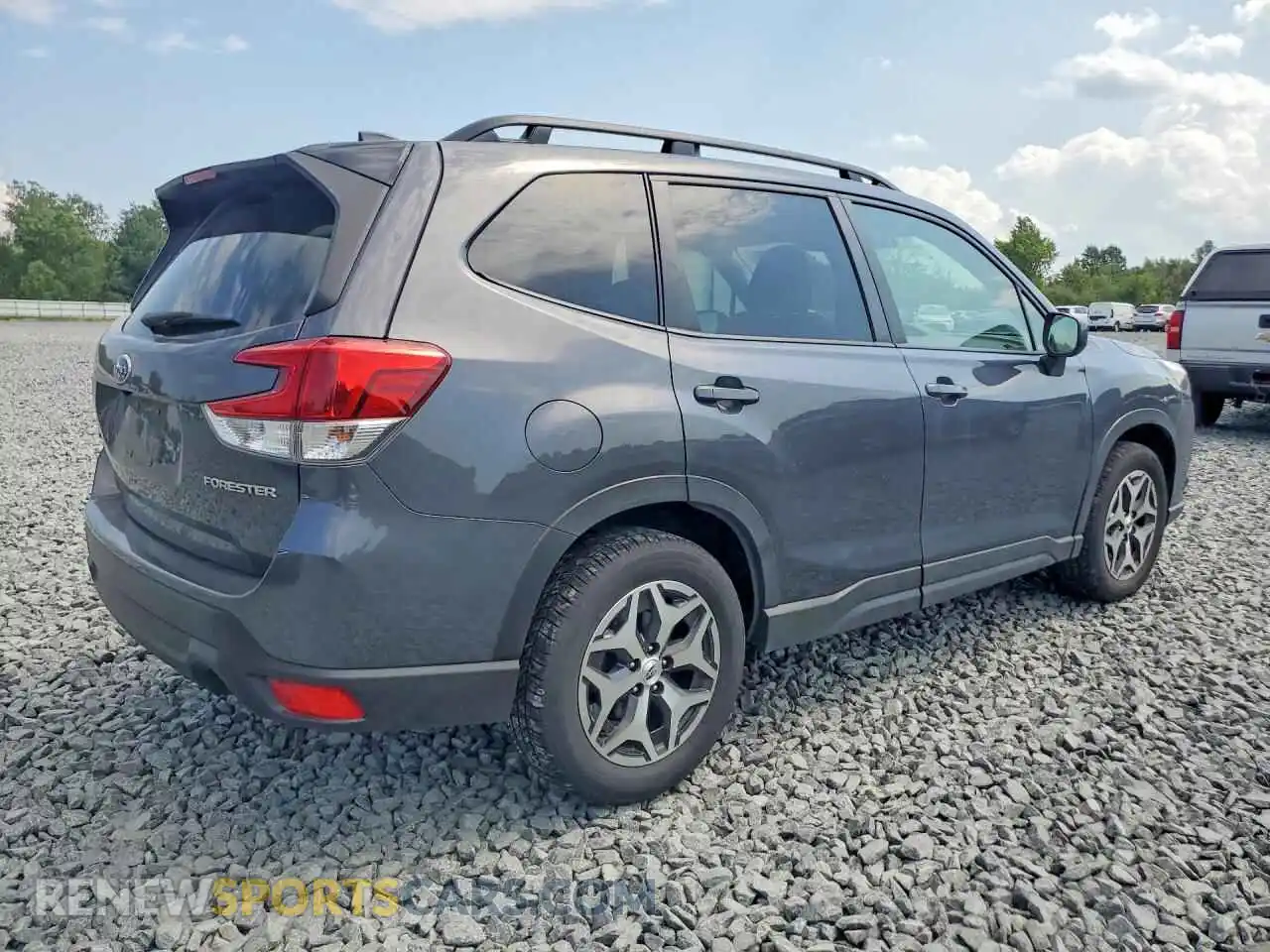 3 fotografías del automóvil dañado JF2SKADCXRH516797 SUBARU FORESTER 2024