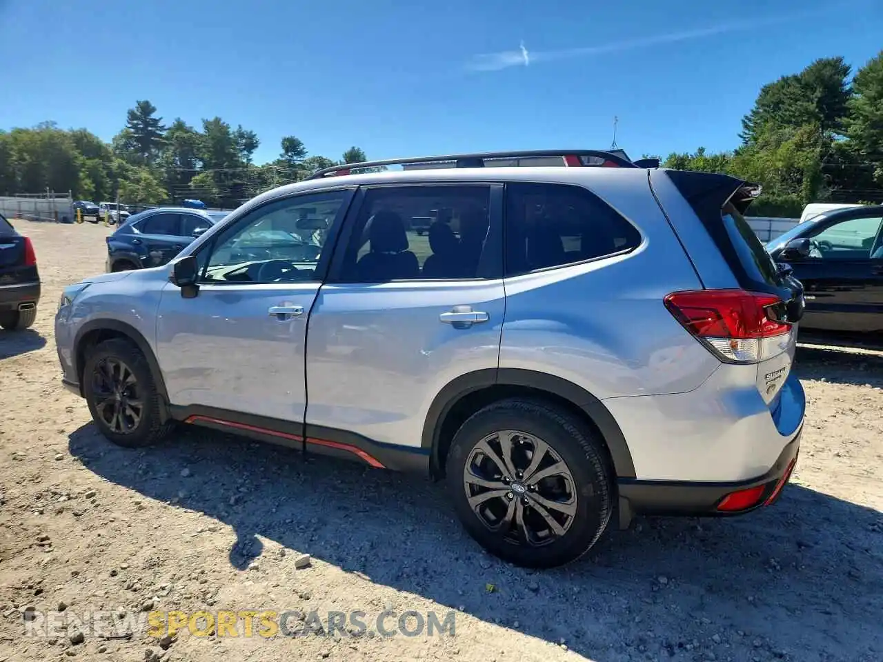 2 Фотография поврежденного автомобиля JF2SKAGC8RH488400 SUBARU FORESTER 2024
