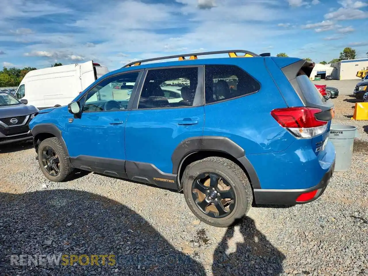 2 fotografías del automóvil dañado JF2SKAHC8RH489514 SUBARU FORESTER 2024