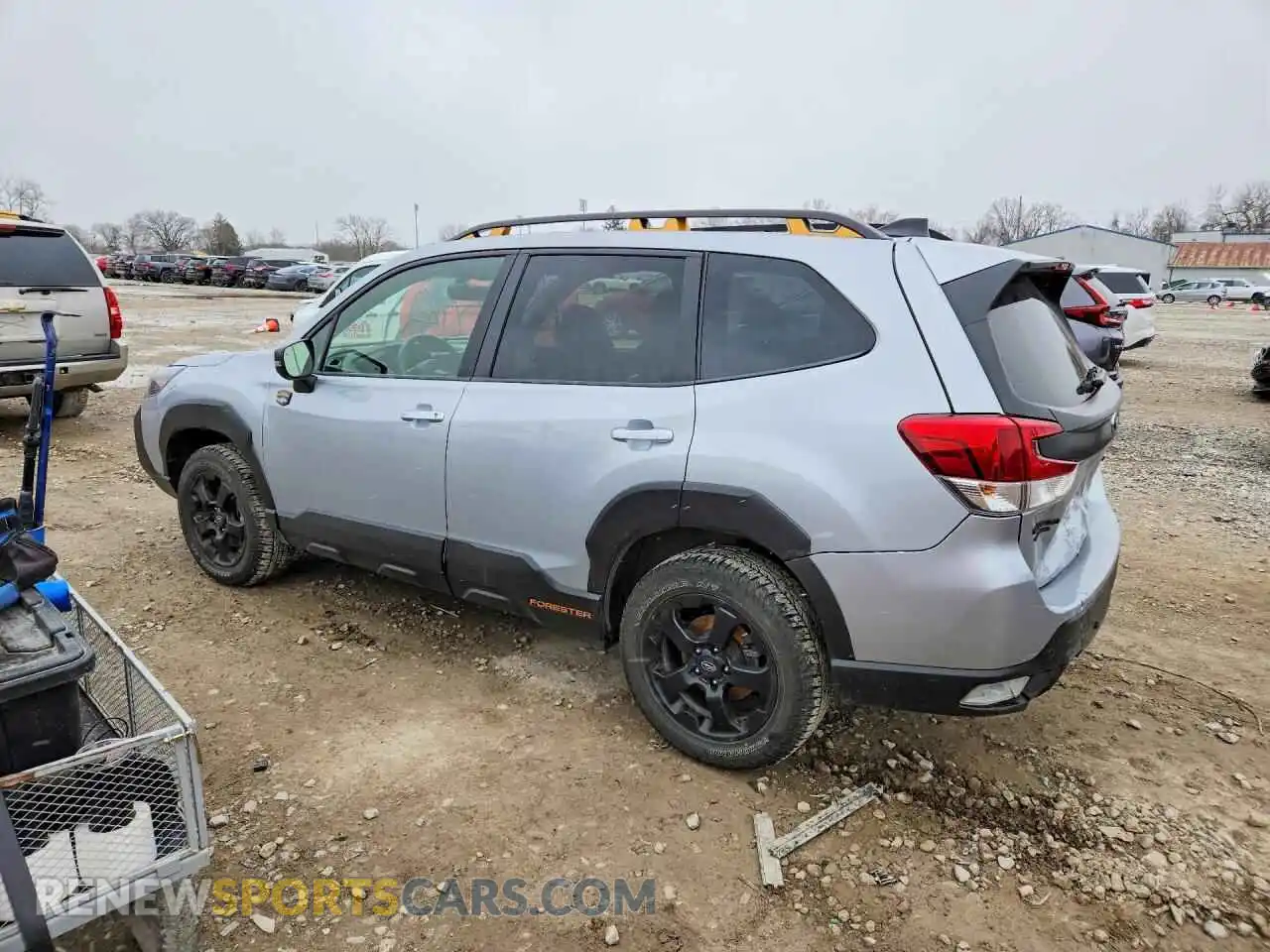 2 fotografías del automóvil dañado JF2SKAJC0RH450703 SUBARU FORESTER 2024