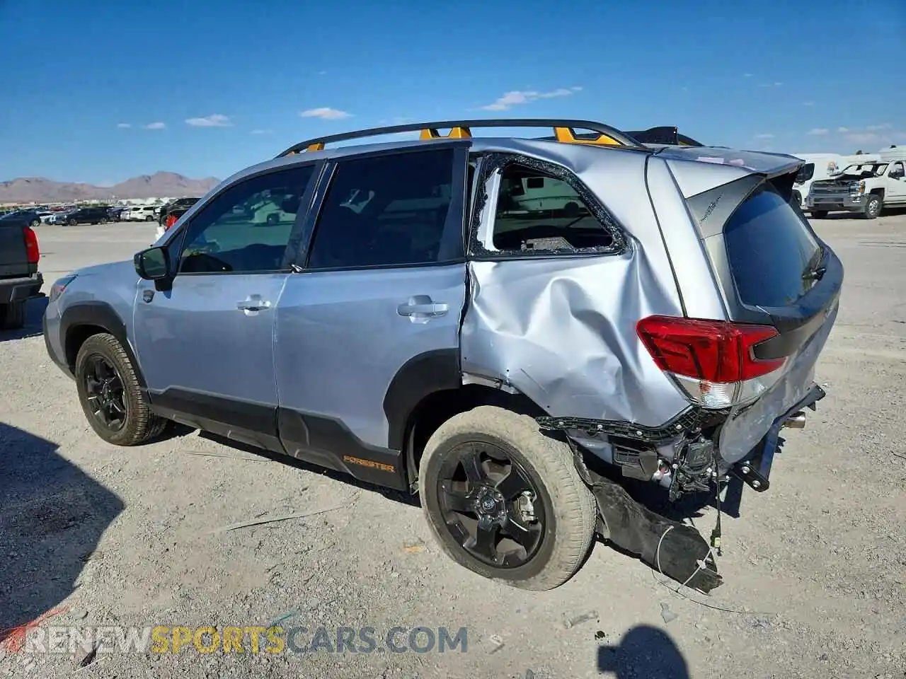 2 Фотография поврежденного автомобиля JF2SKAJC8RH525812 SUBARU FORESTER 2024