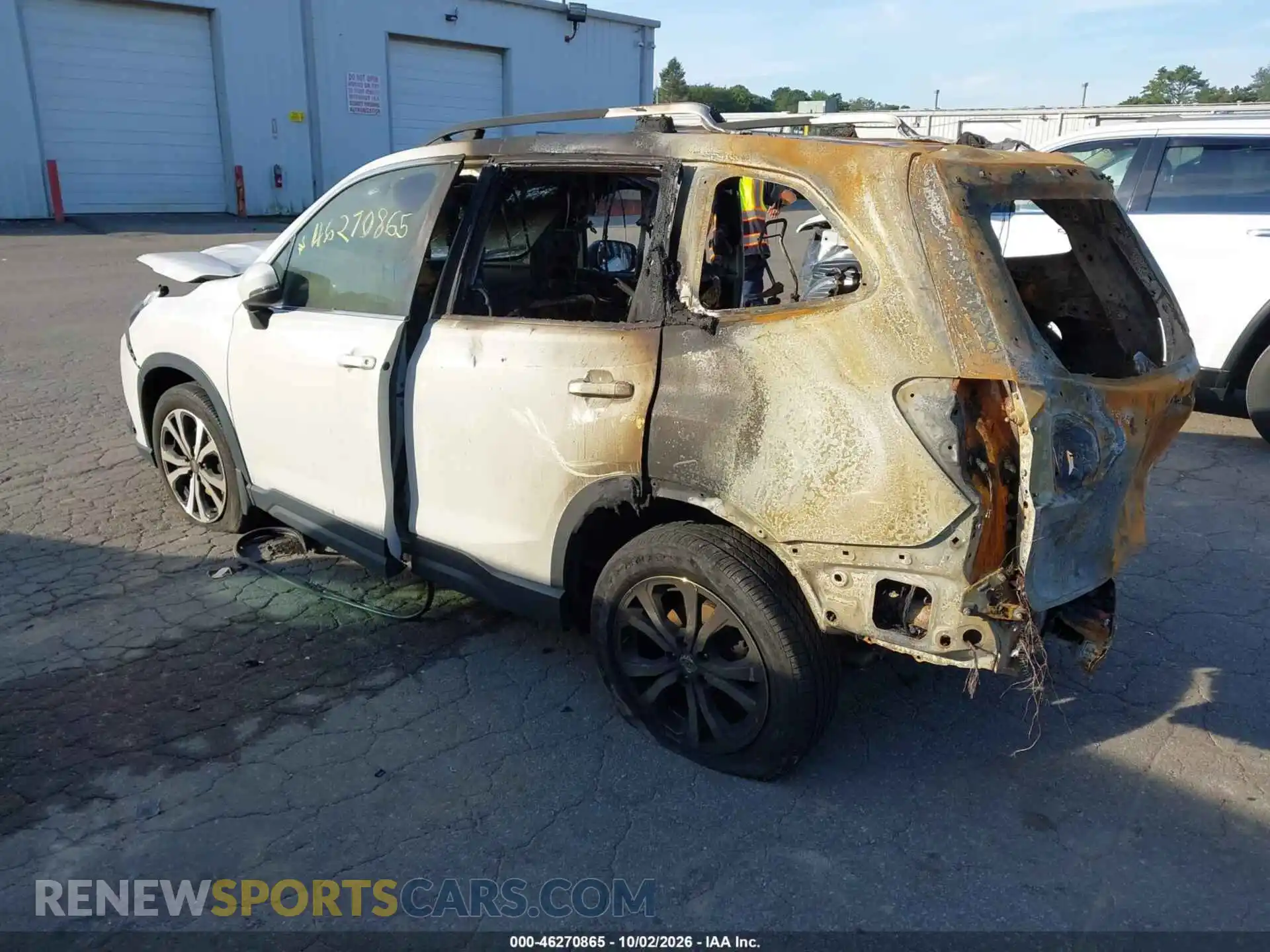 3 Фотография поврежденного автомобиля JF2SKALC4RH508096 SUBARU FORESTER 2024