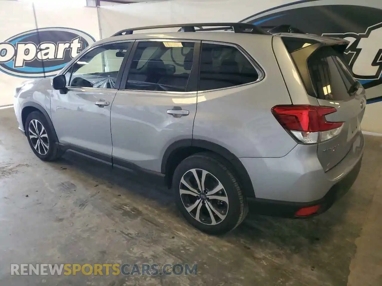 2 fotografías del automóvil dañado JF2SKALC4RH514593 SUBARU FORESTER 2024