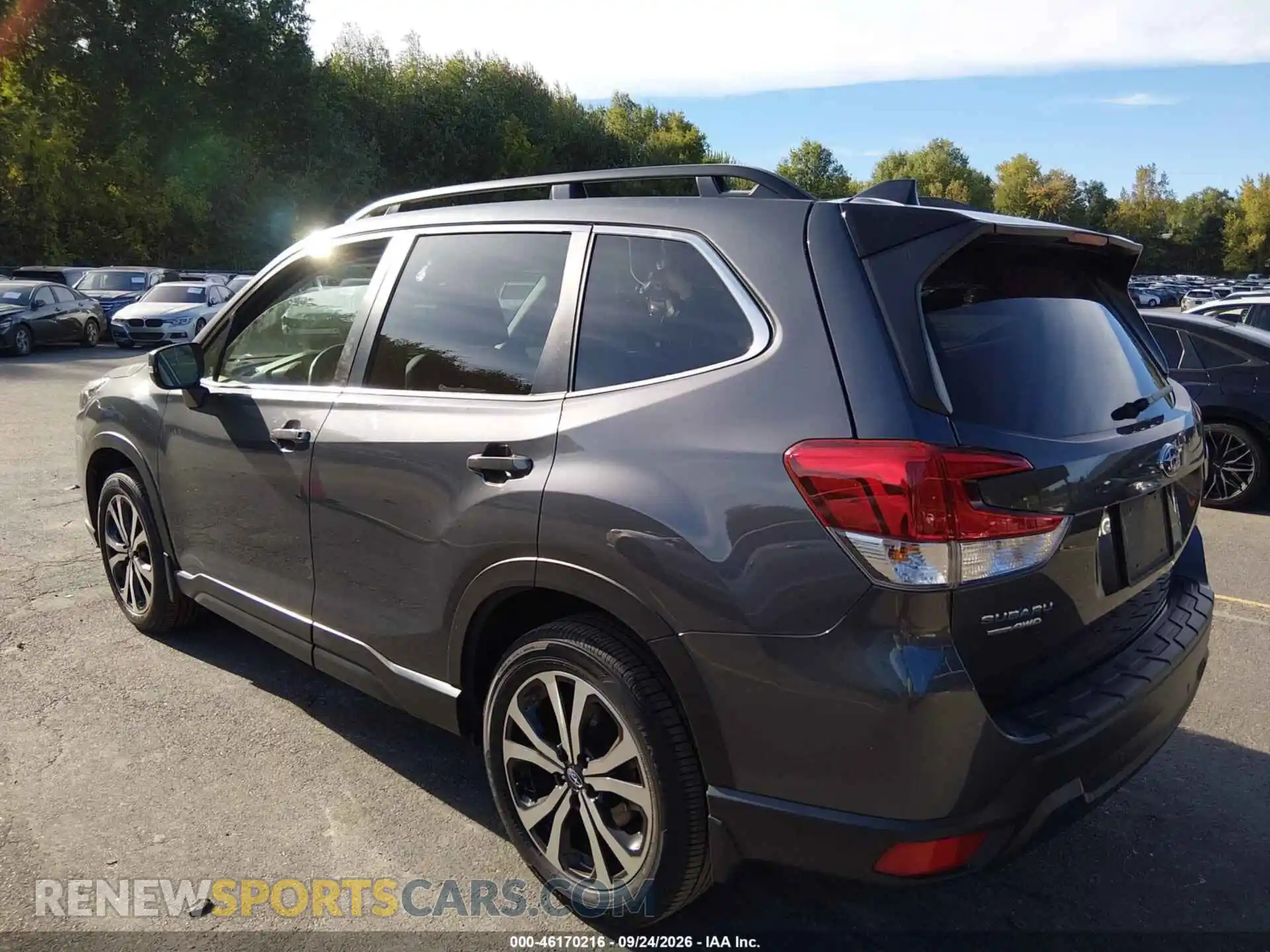 3 fotografías del automóvil dañado JF2SKALC6RH424619 SUBARU FORESTER 2024