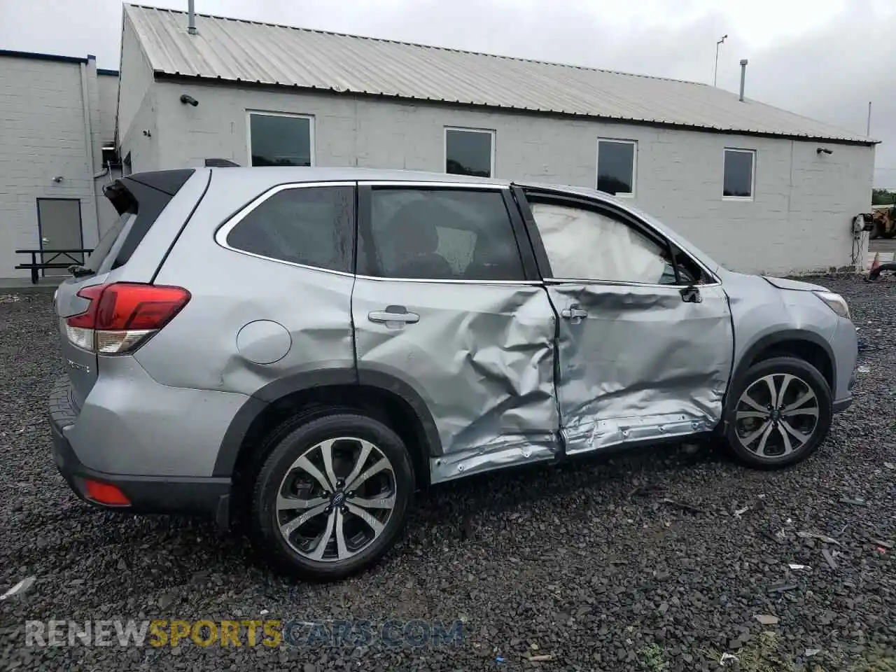 3 Photograph of a damaged car JF2SKALC9RH420662 SUBARU FORESTER 2024