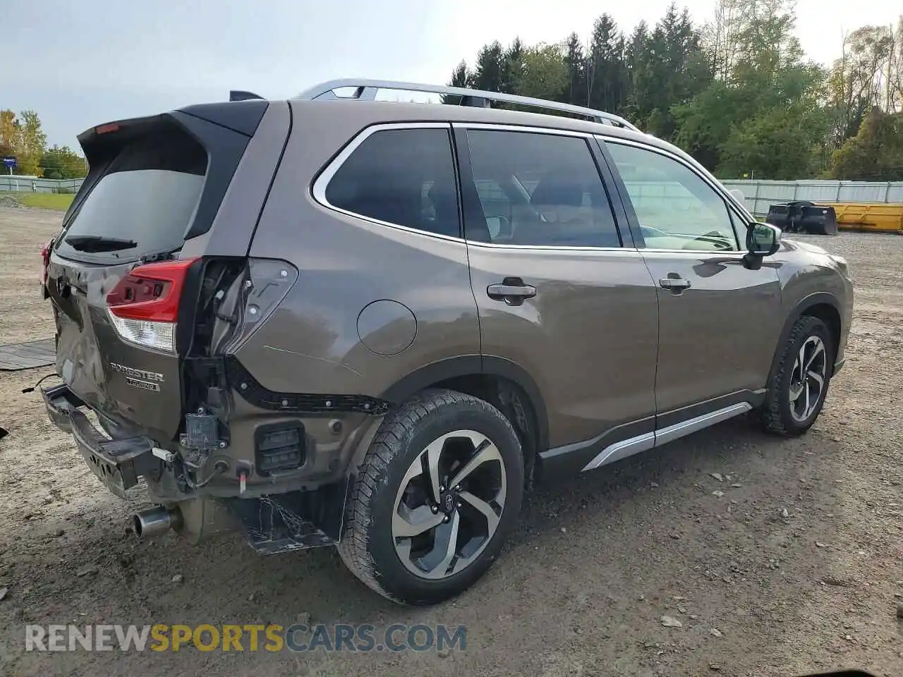 3 fotografías del automóvil dañado JF2SKAMCXRH463776 SUBARU FORESTER 2024