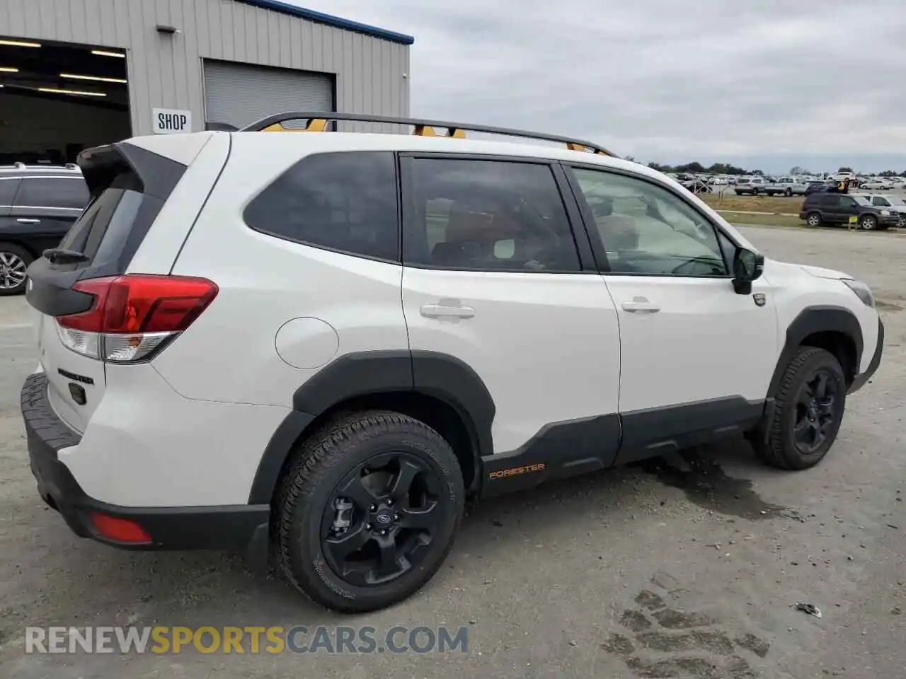 3 Фотография поврежденного автомобиля JF2SKAJC2SH401637 SUBARU FORESTER 2025
