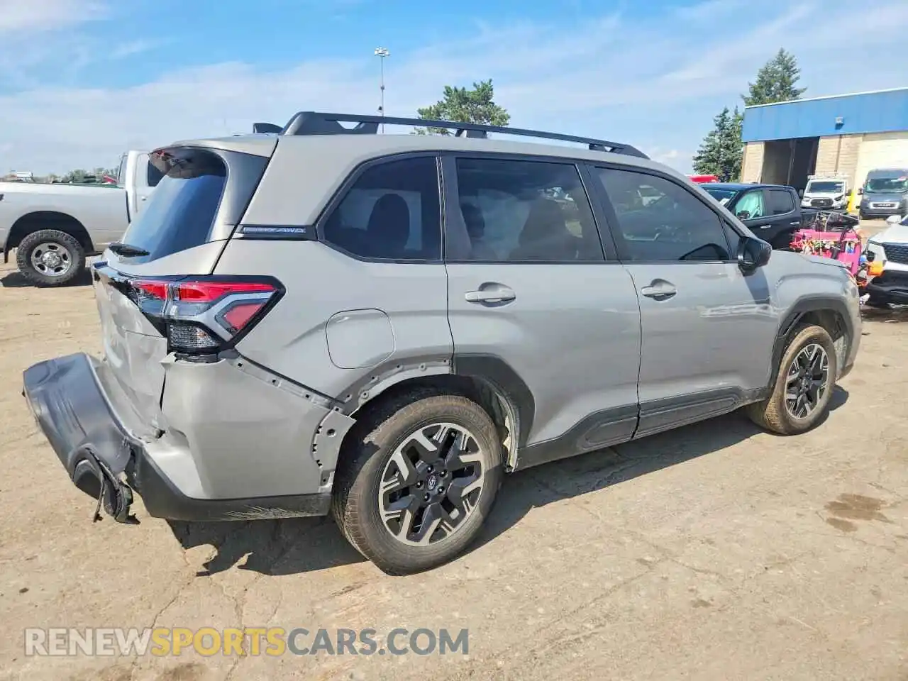 3 Фотография поврежденного автомобиля JF2SLDBC6SH563817 SUBARU FORESTER 2025