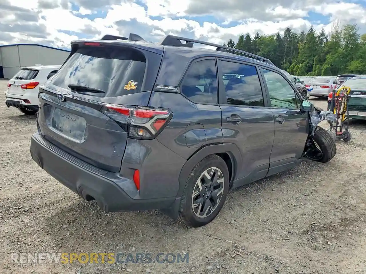 3 Фотография поврежденного автомобиля JF2SLDBC8SH537171 SUBARU FORESTER 2025