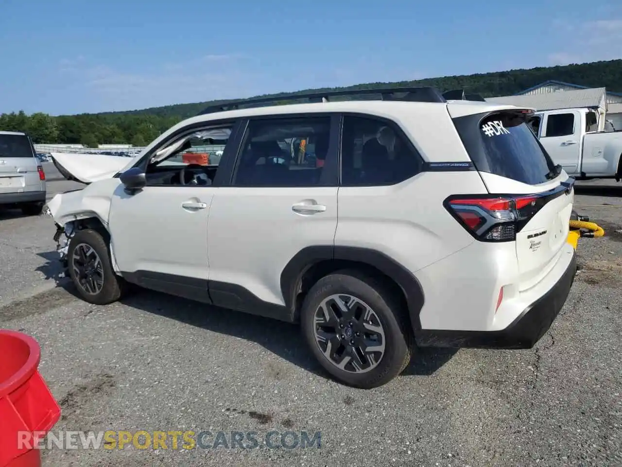 2 fotografías del automóvil dañado JF2SLDBC9SH574438 SUBARU FORESTER 2025