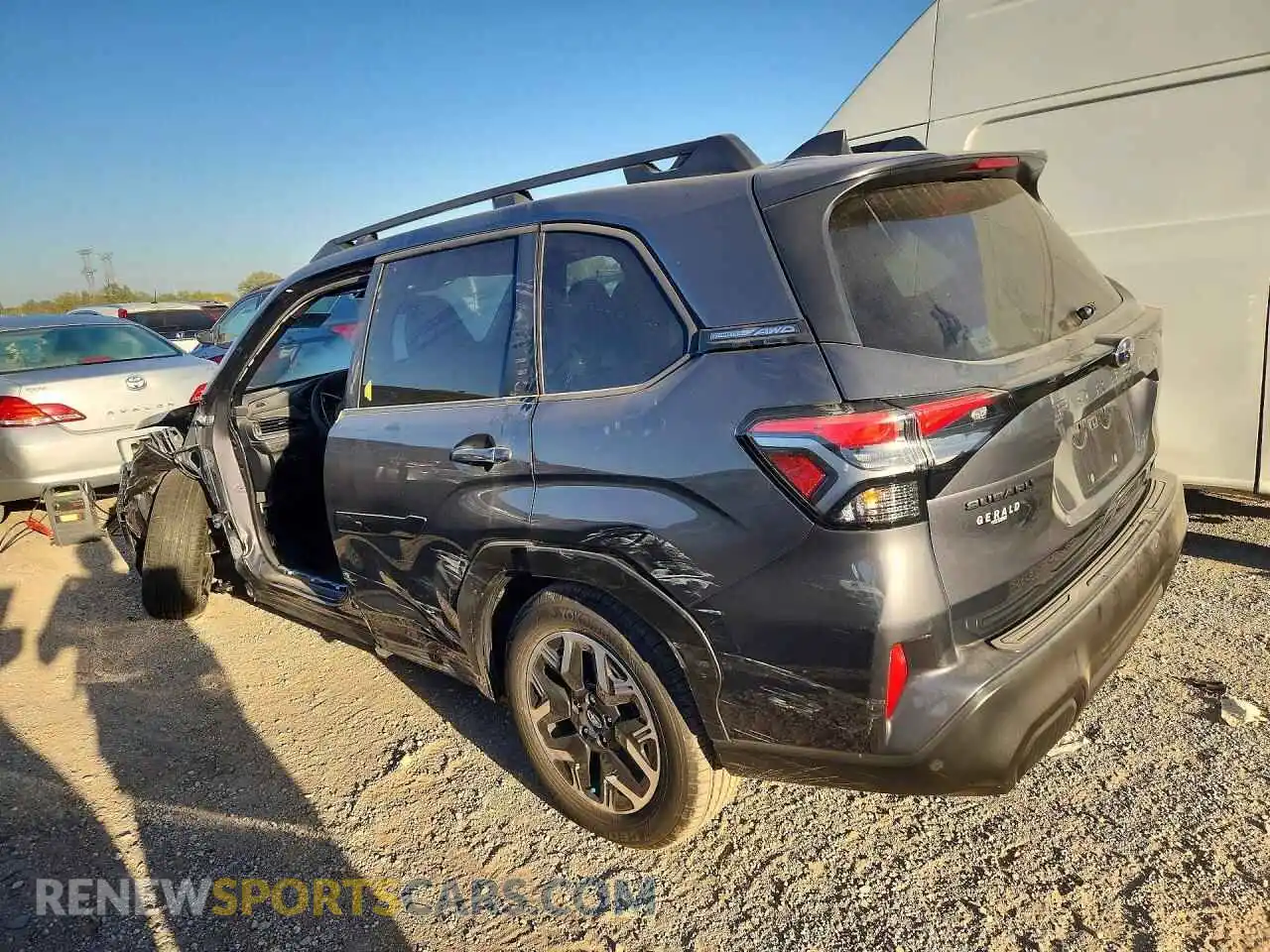 2 Фотография поврежденного автомобиля JF2SLDDC2SH609186 SUBARU FORESTER 2025