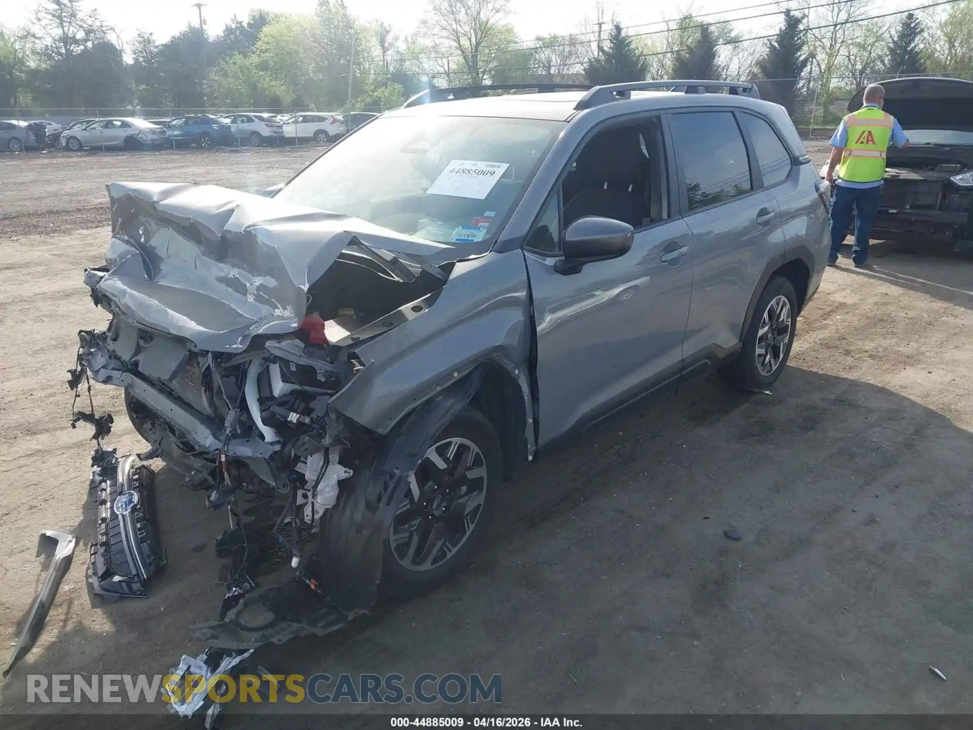 2 fotografías del automóvil dañado JF2SLDDC3SH432129 SUBARU FORESTER 2025
