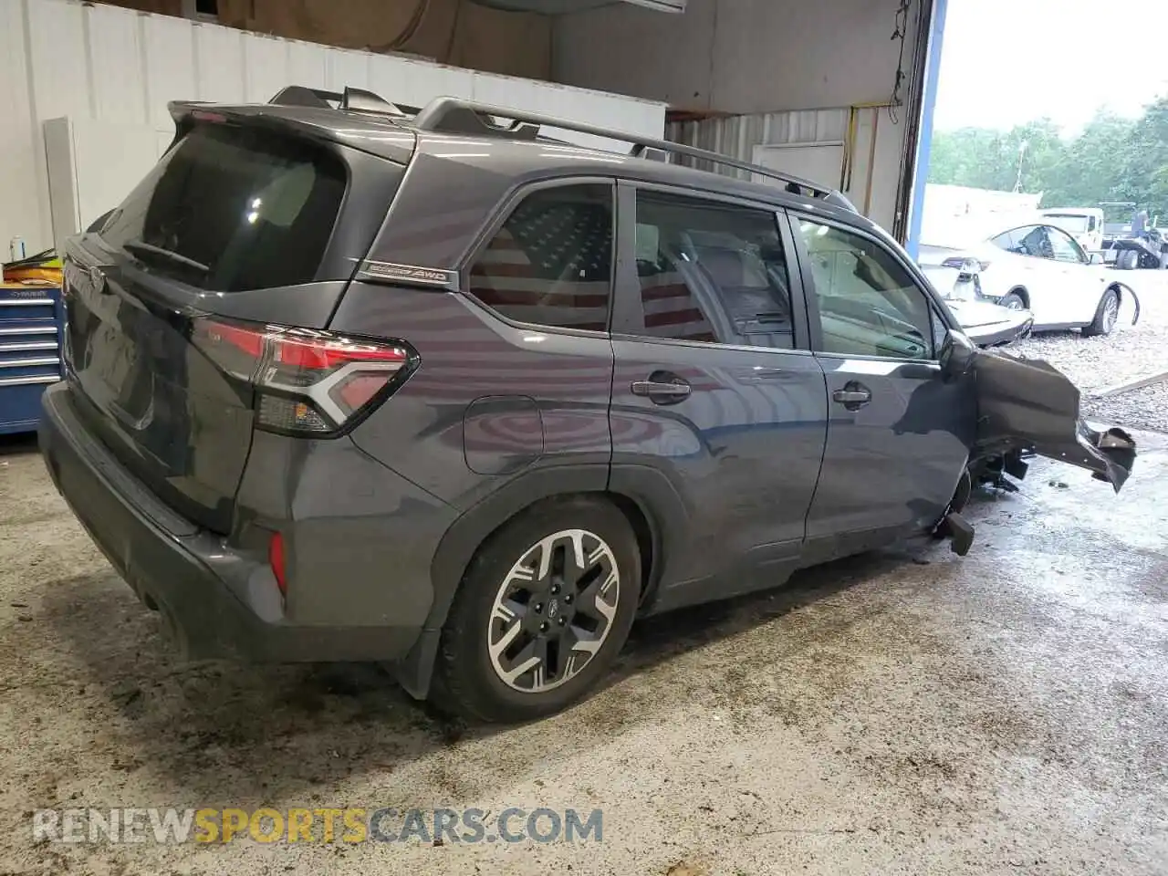 3 Photograph of a damaged car JF2SLDDC3SH447617 SUBARU FORESTER 2025