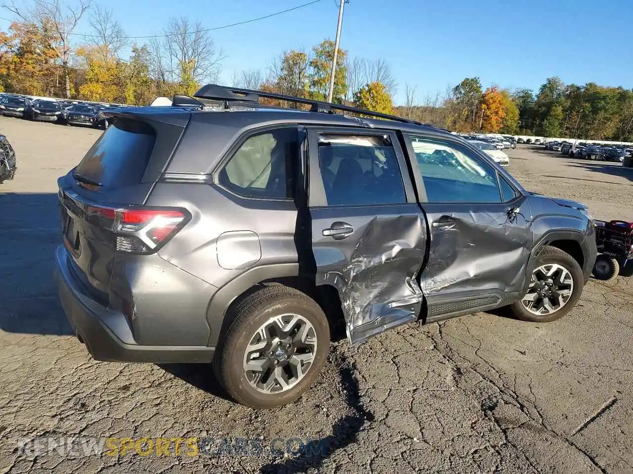 3 Фотография поврежденного автомобиля JF2SLDDC6SH549302 SUBARU FORESTER 2025