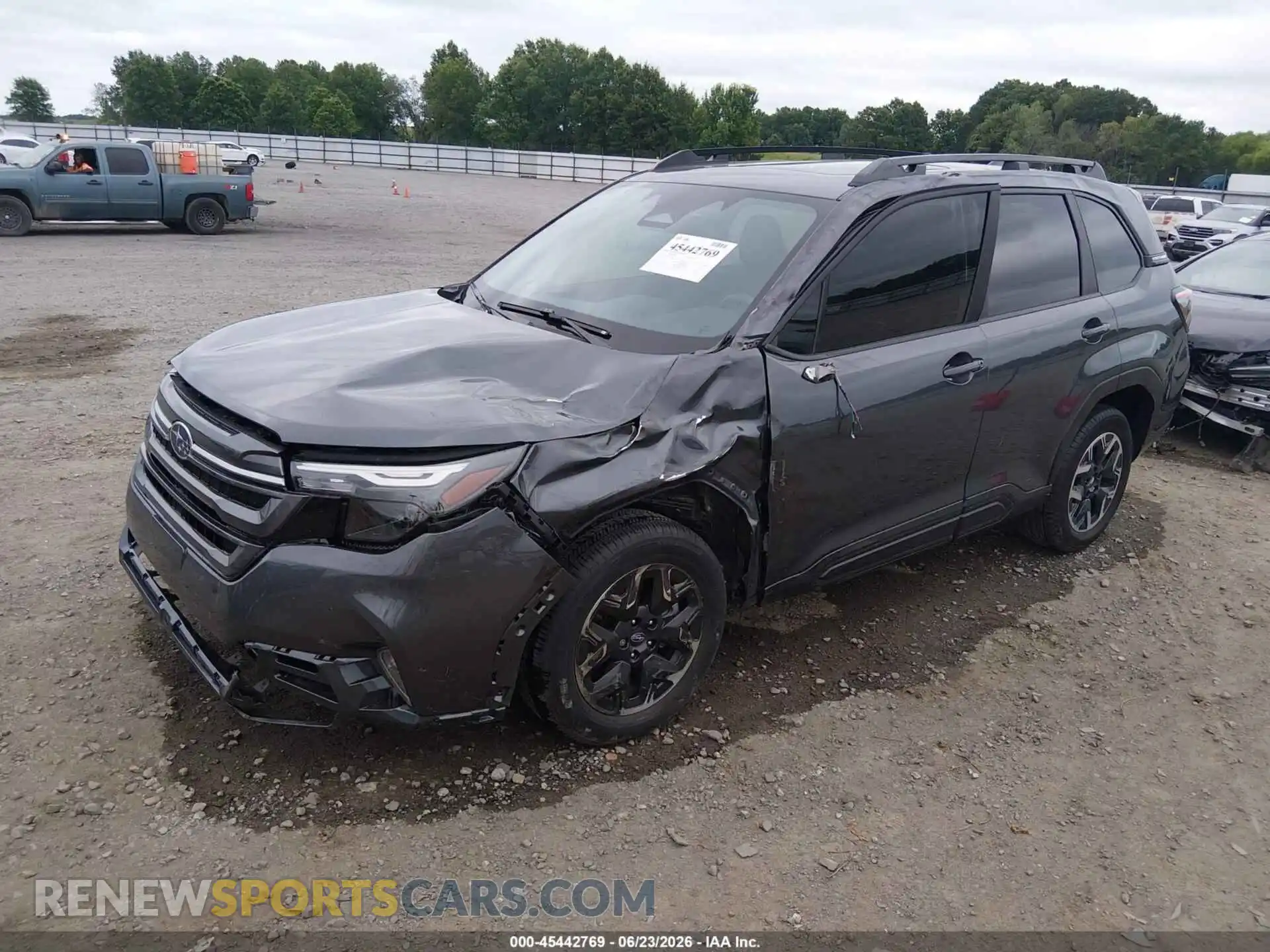 2 Фотография поврежденного автомобиля JF2SLDDC7SH612052 SUBARU FORESTER 2025