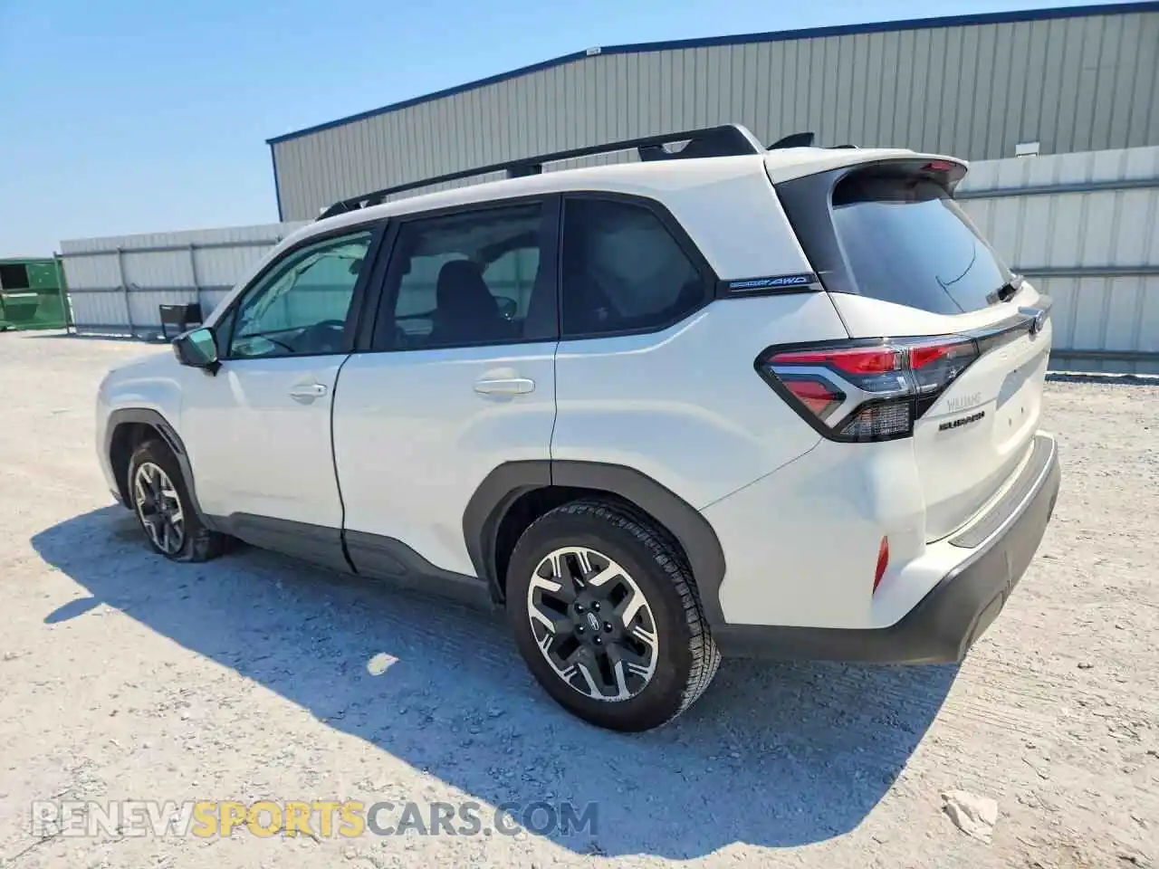 2 fotografías del automóvil dañado JF2SLDDCXSH592931 SUBARU FORESTER 2025