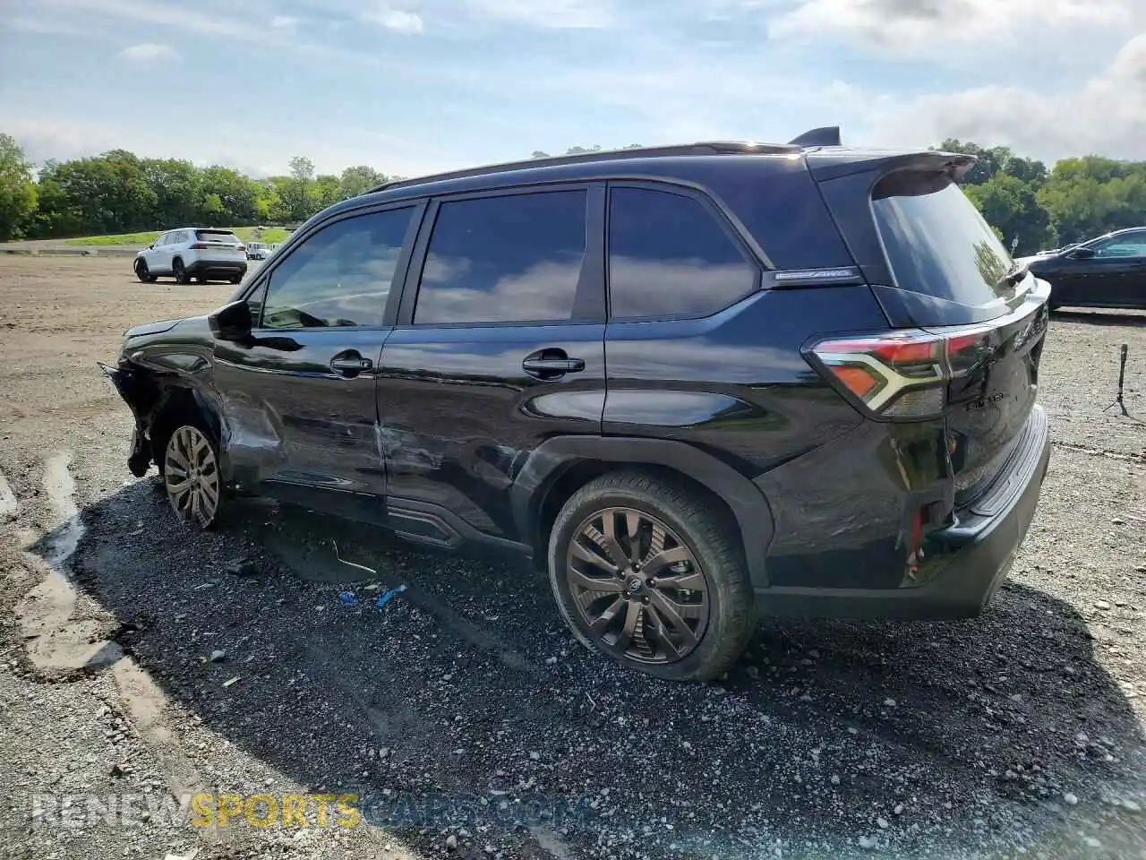 2 Фотография поврежденного автомобиля JF2SLDFCXSH576046 SUBARU FORESTER 2025