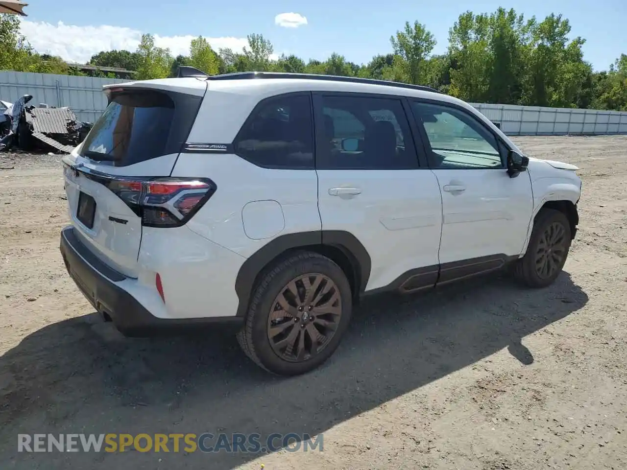 3 fotografías del automóvil dañado JF2SLDHC0SH491617 SUBARU FORESTER 2025