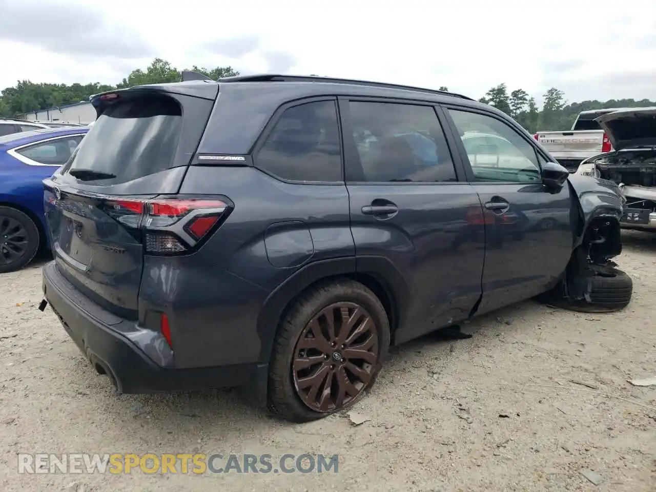 3 Фотография поврежденного автомобиля JF2SLDHC3SH508863 SUBARU FORESTER 2025