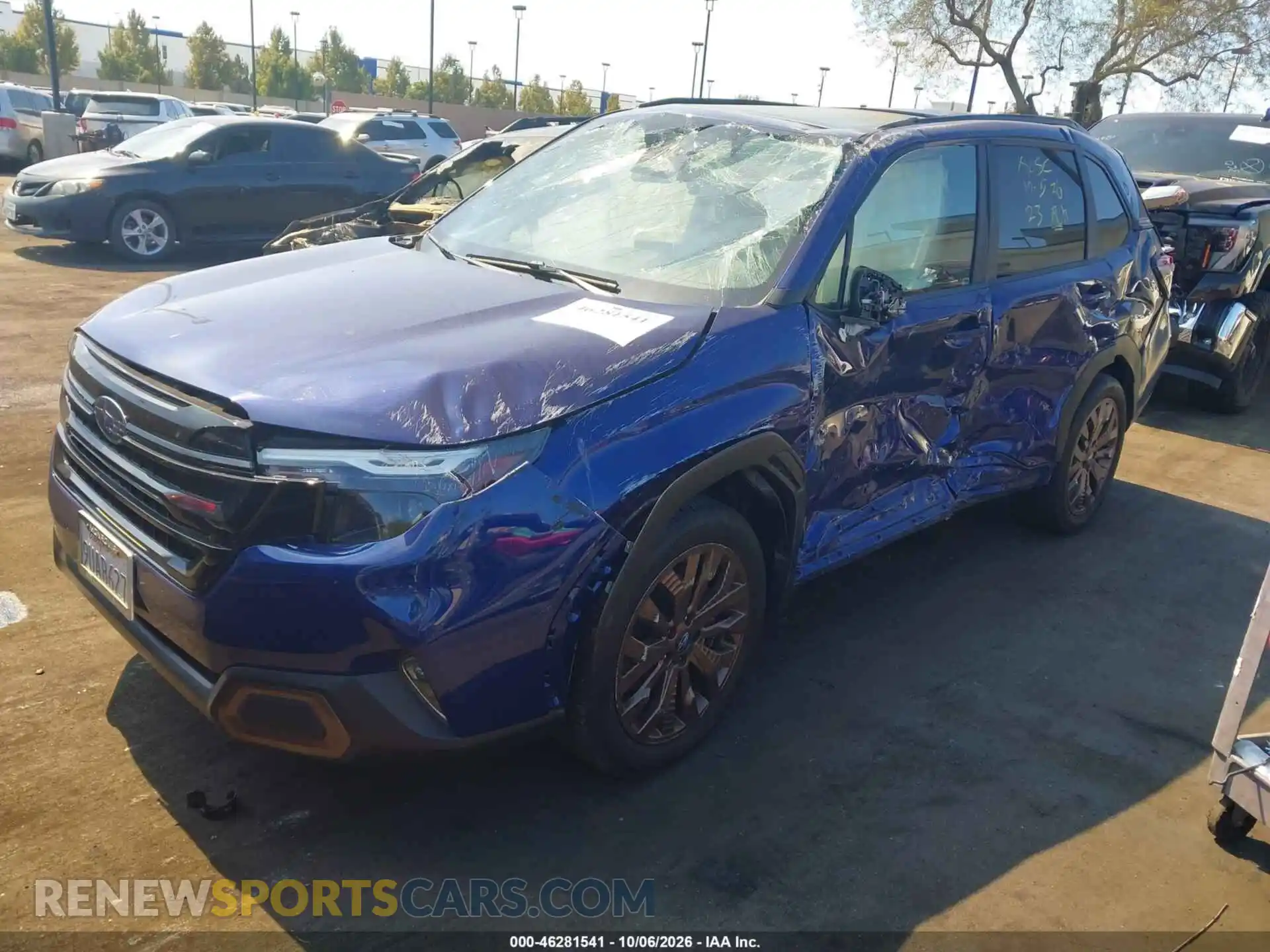 2 fotografías del automóvil dañado JF2SLDHC5SH506239 SUBARU FORESTER 2025