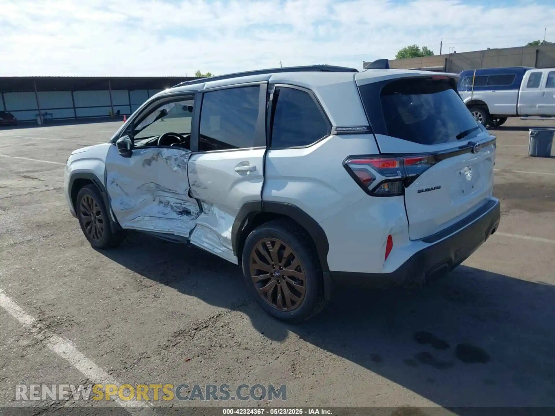 3 Фотография поврежденного автомобиля JF2SLDHCXSH489079 SUBARU FORESTER 2025
